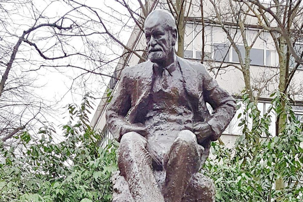 Sigmund Freud (commons.wikimedia.org/JRennocks)