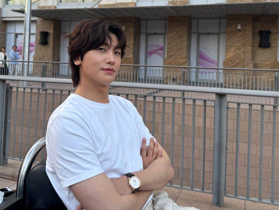 potret Park Hyung Sik (instagram.com/phs1116)