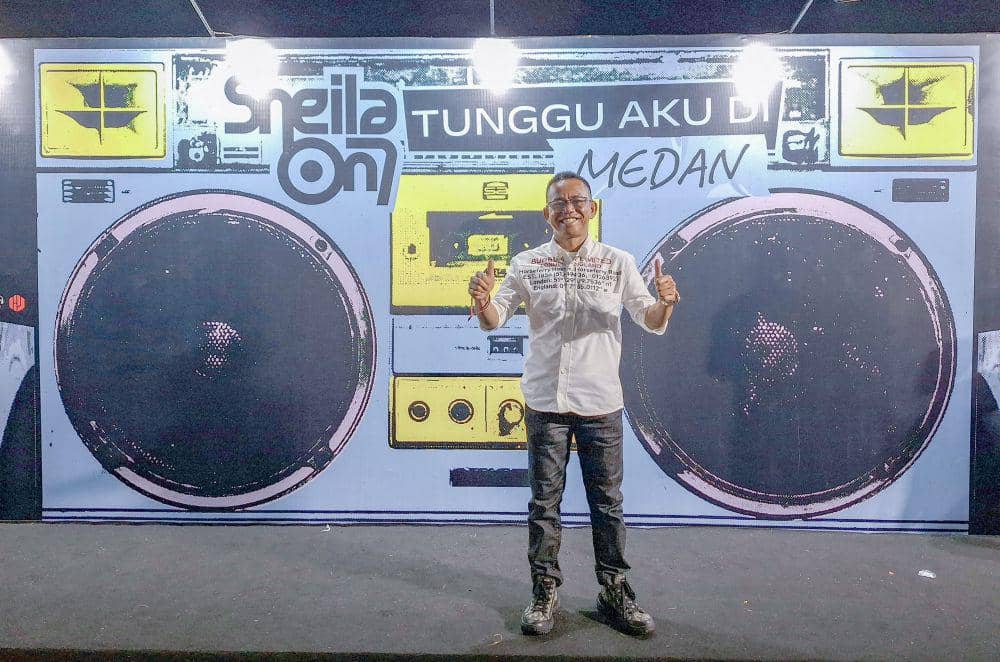 Zaki Harahap menonton konser Sheila on 7 di Medan (Dok. IDN Times)