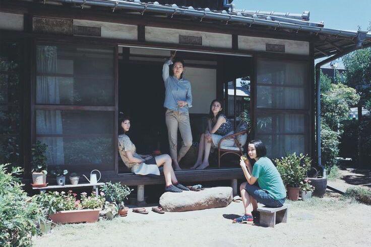 Ilustrasi etika berkunjung ke rumah orang Jepang. (Pinterest/KEn Kwok)