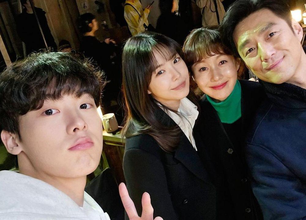 8 Potret di Balik Layar Byeon Family Romance in the House
