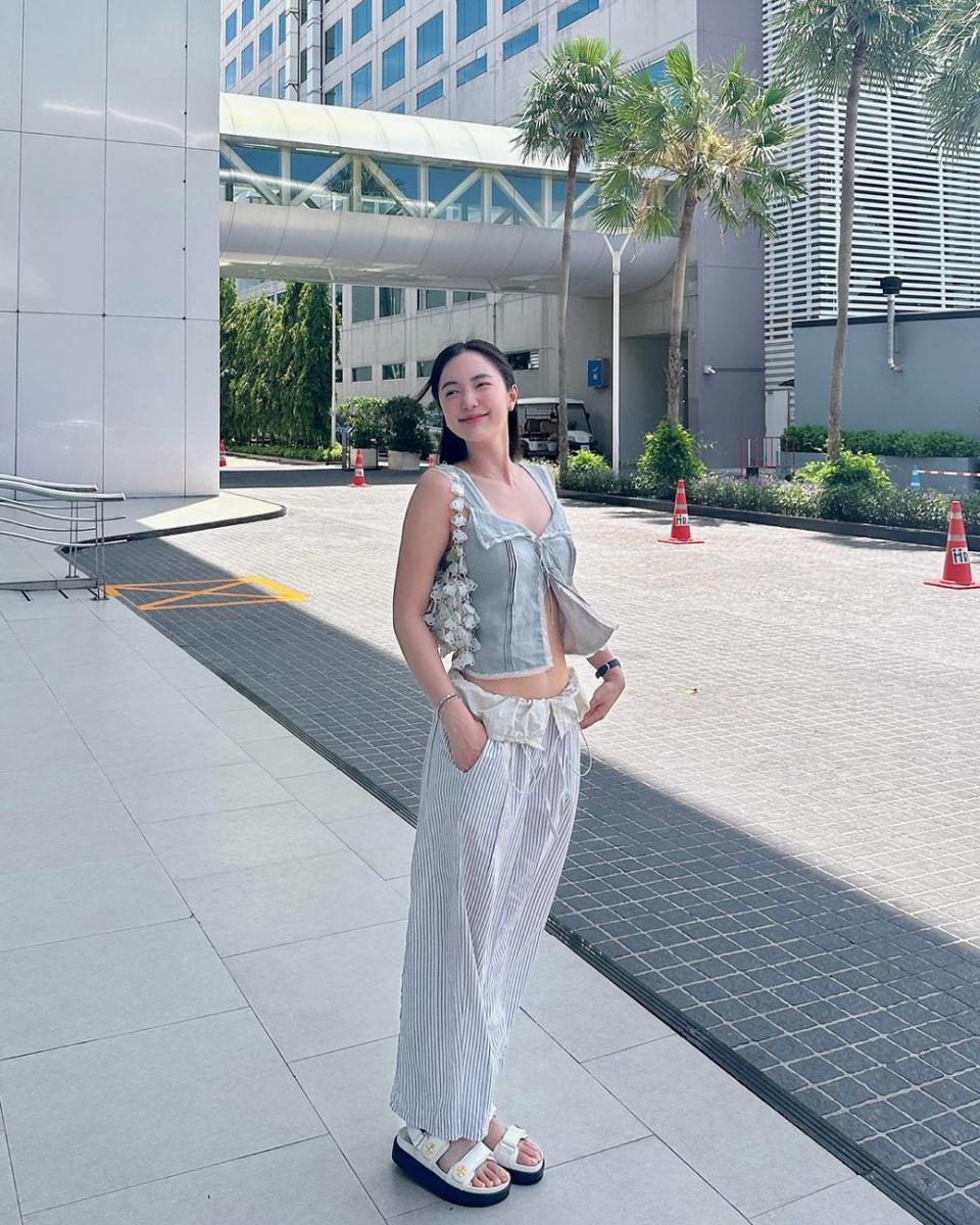 Bua Nalinthip (instagram.com/buanalinthip)