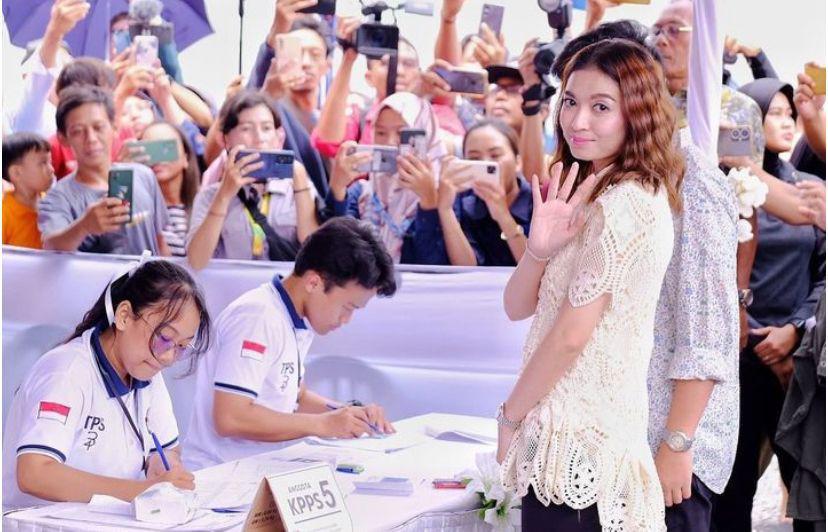 Harga 7 Fashion Item Selvi Ananda, dari Aksesori Hingga Tas Branded