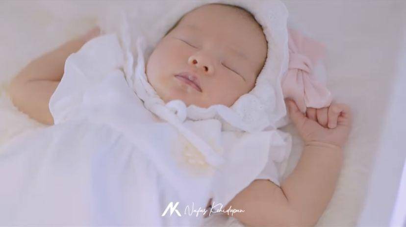 potret akikah Sheika, anak keempat Aldi Taher (Instagram.com/alditaher.official)