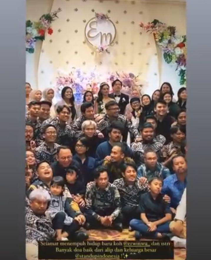 Deretan komika yang hadir di pernikahan Erwin wu (Instagram.com/alifrivelinoo)