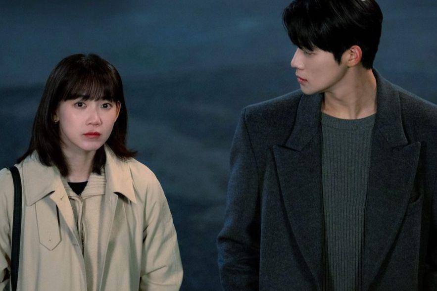 still cut Cinderella at 2 AM (instagram.com/viuindonesia)