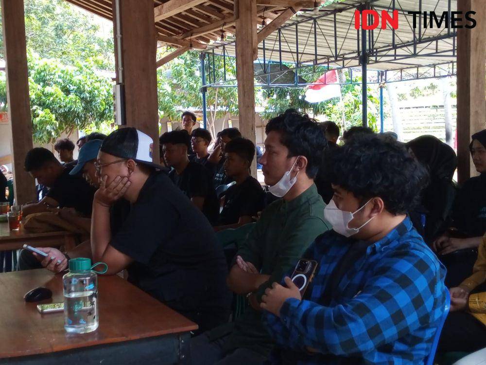 Petani muda di Bantul diberi pelatihan konte media sosial terkait pertanian.(IDN Times/Daruwaskita)