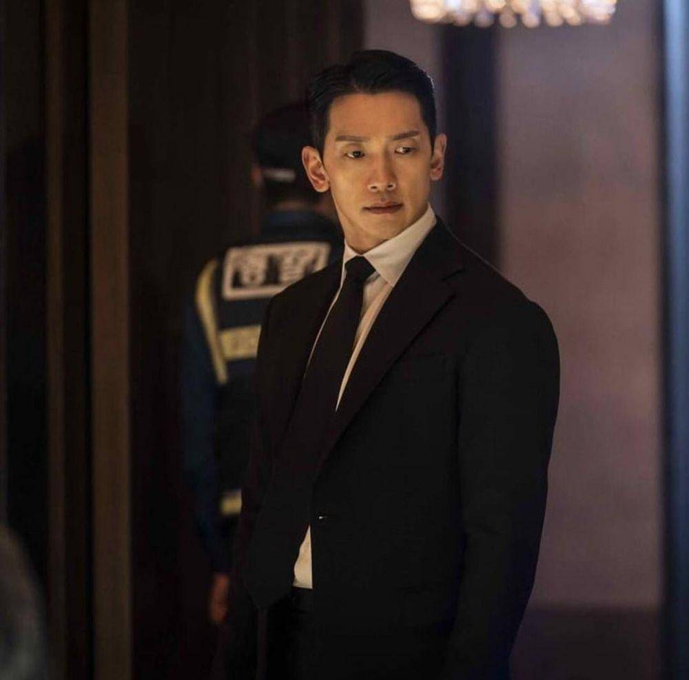 Rain di drama Red Swan (instagram.com/rain_oppa)