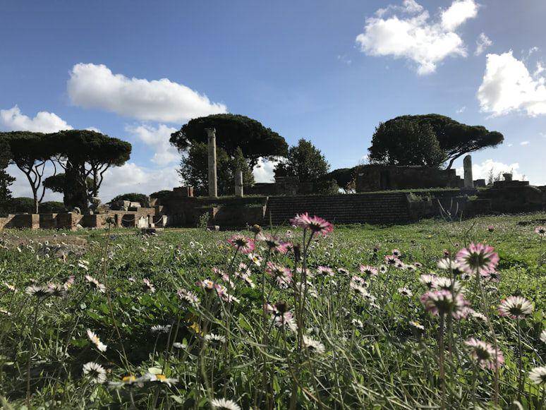 potret Ostia Antica di Roma (unsplash.com/pt-br/@sayakaganz22)