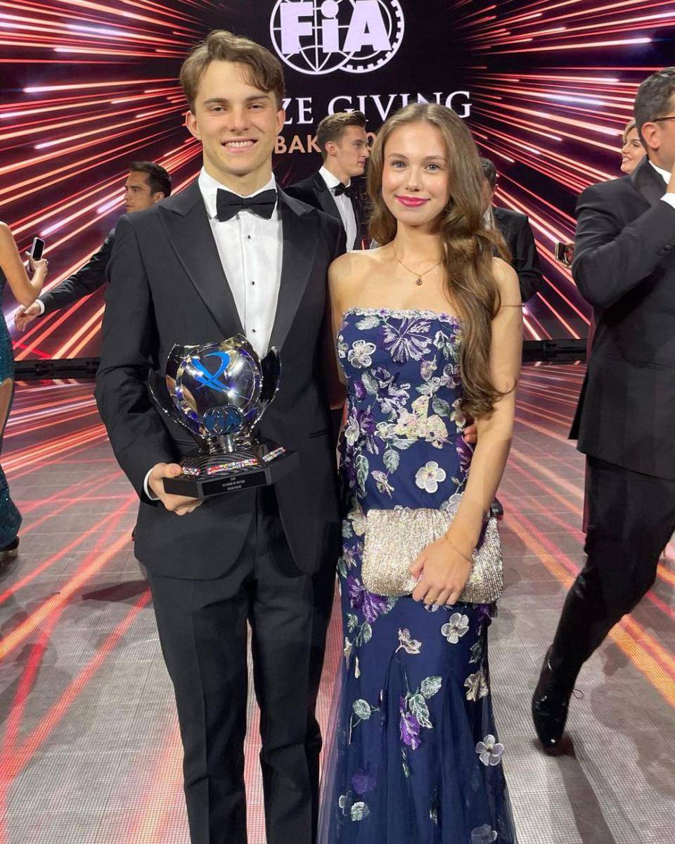 potret Oscar Piastri dan Lily Zneimer (instagram.com/oscarpiastri)