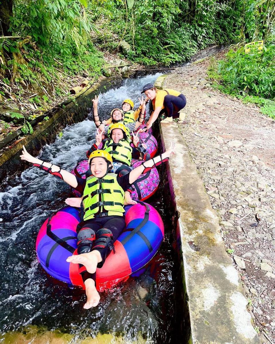 River tubing Gatep Lawas Ambengan yang wajib dicoba (instagram.com/gatep_lawas)