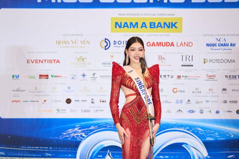 Potret Finalis dari Asia Saat Sashing Ceremony Miss Cosmo 2024 (Facebook.com/Miss Cosmo International)