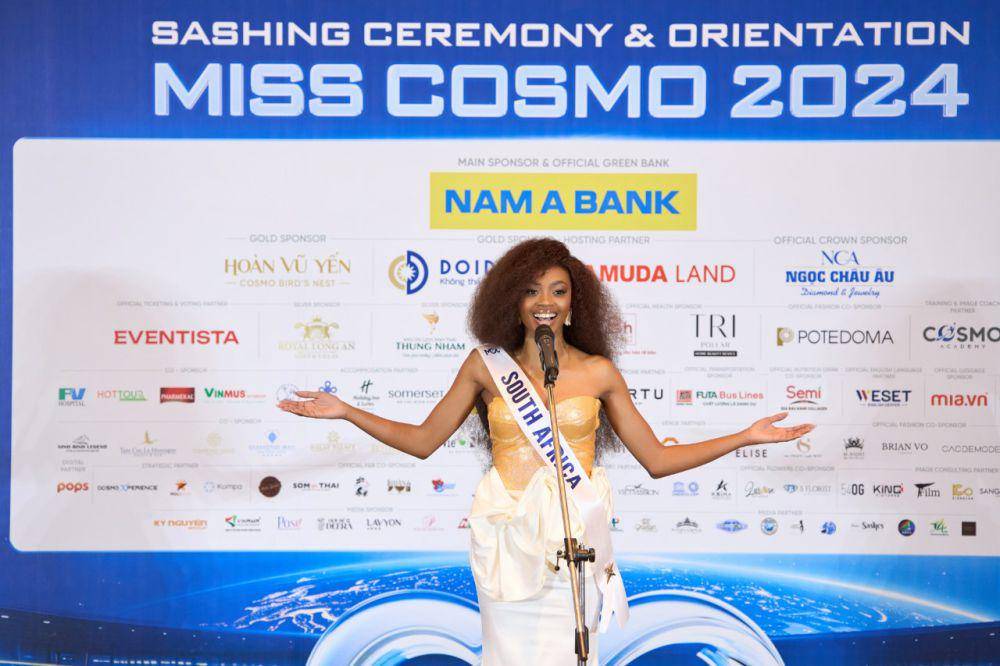 Finalis dari Afrika dan Oseania di Sashing Ceremony Miss Cosmo 2024 (Facebook.com/Miss Cosmo International)