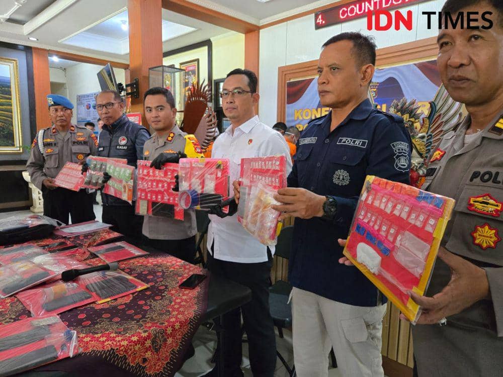 Press rilis kasus selama bulan Agustus 2024 di Polres Tabanan, Selasa (17/9/2024) (IDNTimes/Wira Sanjiwani)