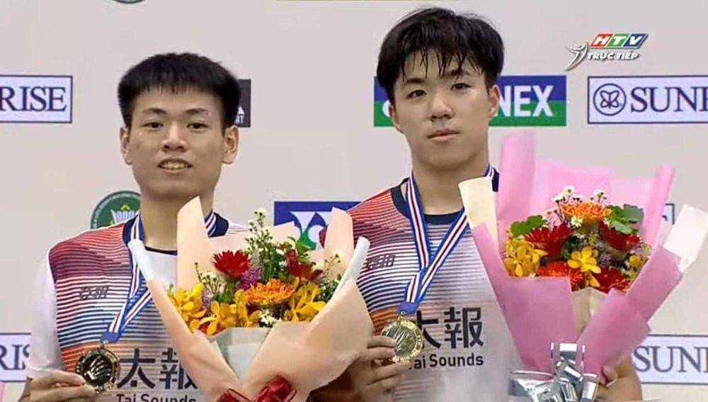 He Zhi-wei dan Huang Jui-hsuan memenangkan Vietnam Open 2024 (X/@badmintontalk)
