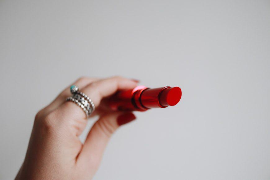 5 Lip Balm Lokal dengan Harga di Bawah Rp50 Ribu, Bikin Bibir Lembut!