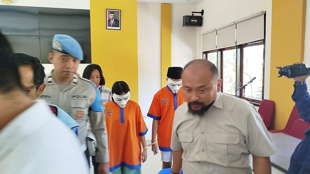 Konferensi pers kasus aborsi di toilet hotel Kota Batu. (IDN Times/Rizal Adhi Pratama)