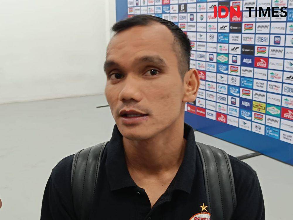 Pemain Persija, Riko Simanjuntak setelah ditahan Dewa United, Senin (16/9/2024). (IDN Times/Tino).