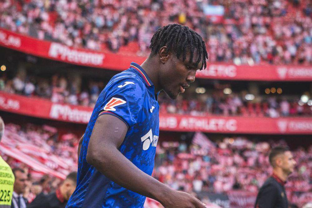 Chrisantus Uche (instagram.com/uche__6)