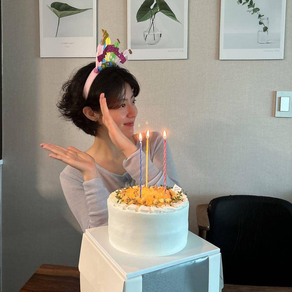 momen perayaan ulang tahun Nam Ji Hyun ke-29 tahun (instagram.com/hyuniiiiiii_95917)