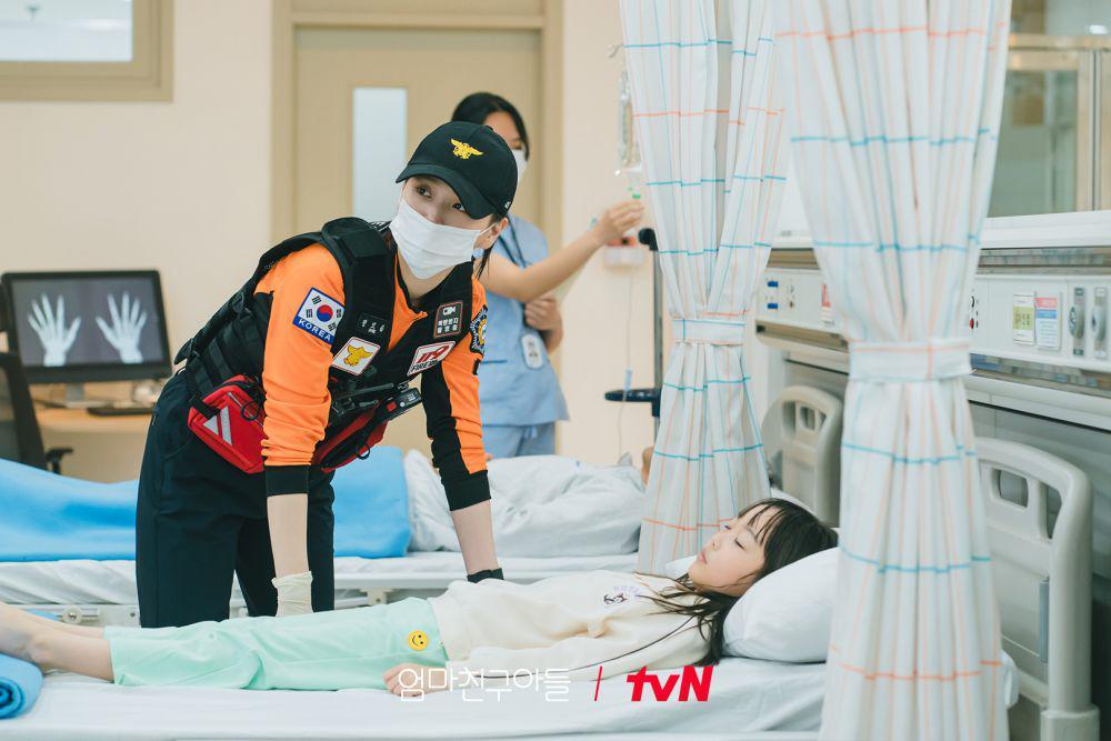 still cut drakor Love Next Door (x.com/CJnDrama)