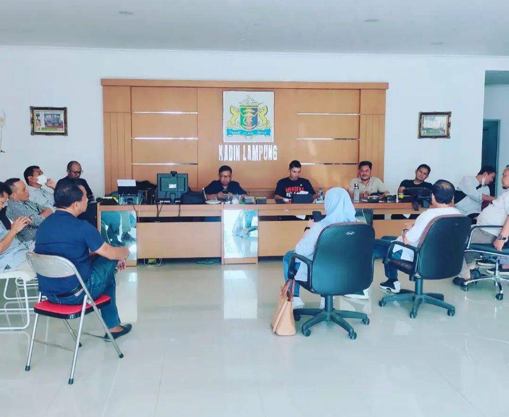 Rapat panitia HUT Kadin ke-55 tahun digelar Kadin Lampung. (Instagram/@kadinlampung).