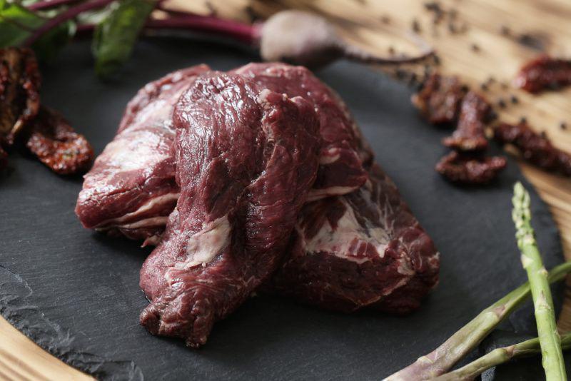 Ilustrasi daging kambing (freepik.com/Racool_Studio)