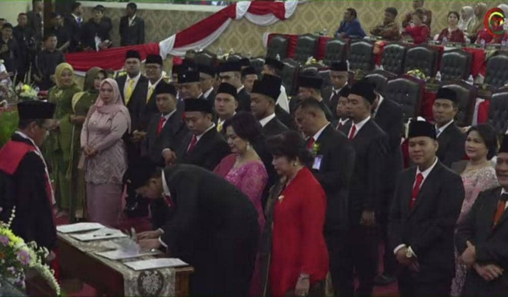 50 Anggota DPRD Medan Dilantik, Wong Chun Jadi Ketua Sementara