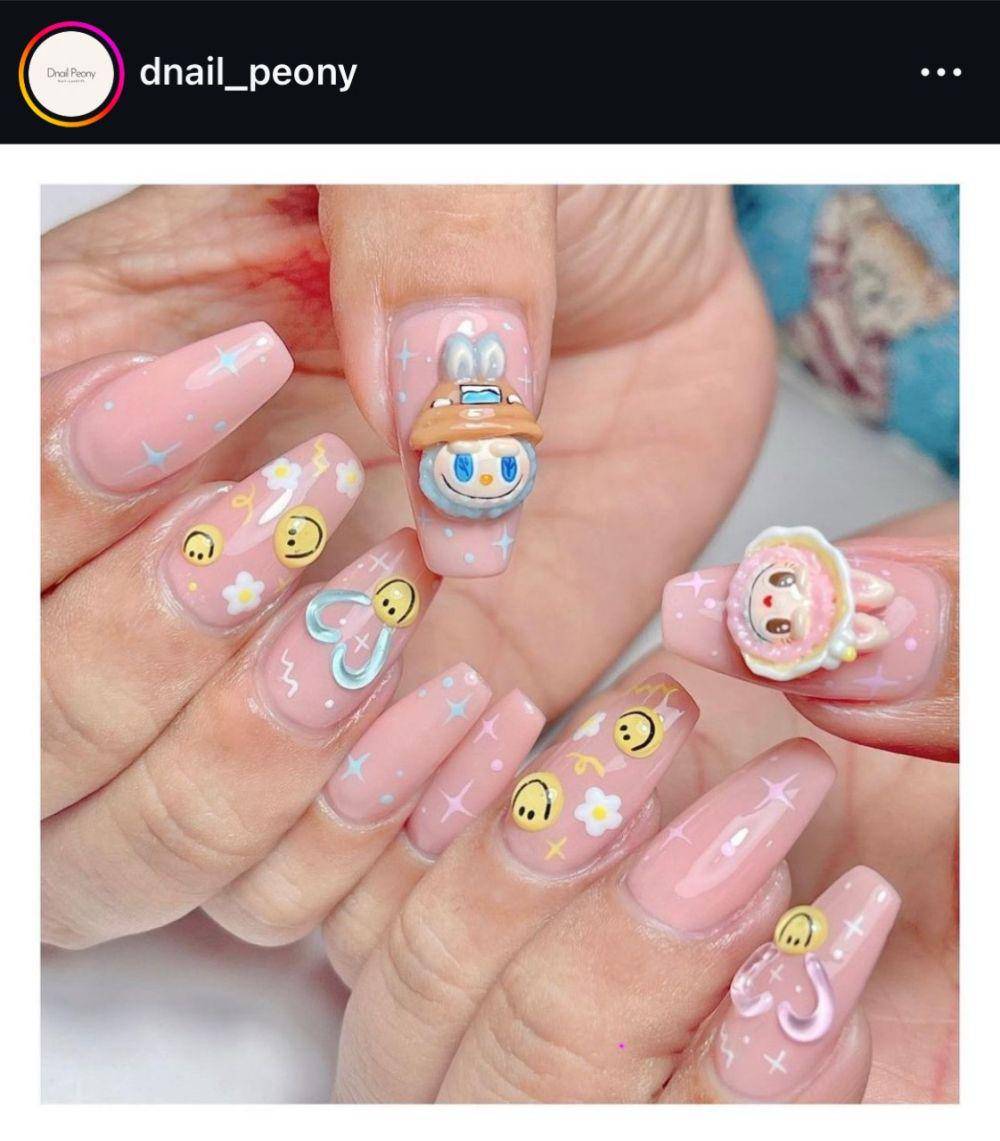 Ide Nail Art Labubu. (instagram.com/dnail_poeny)