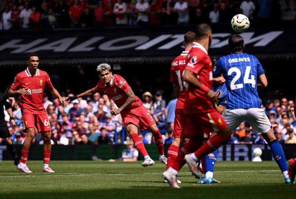 Liverpool melawan Ipswich Town di Premier League 2024/2025. (premierleague.com)