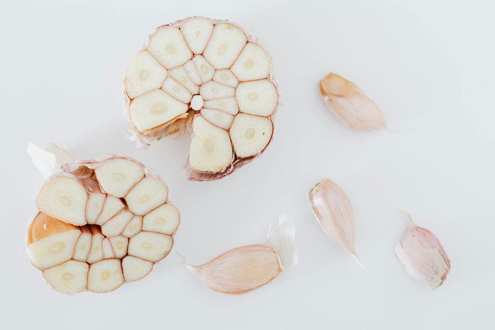 Ilustrasi bawang putih (pexels.com/Karolina Kaboompics)