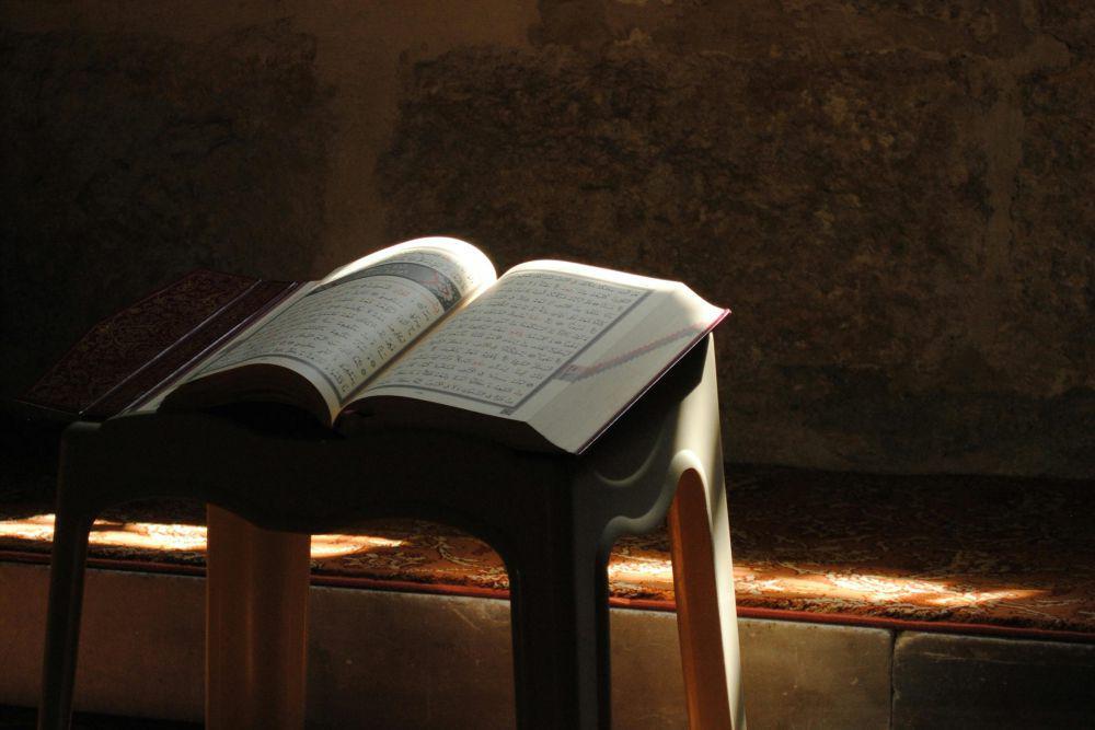 Kuatkan Diri lewat 4 Ayat Al-Qur'an Ini Saat Hadapi Cobaan