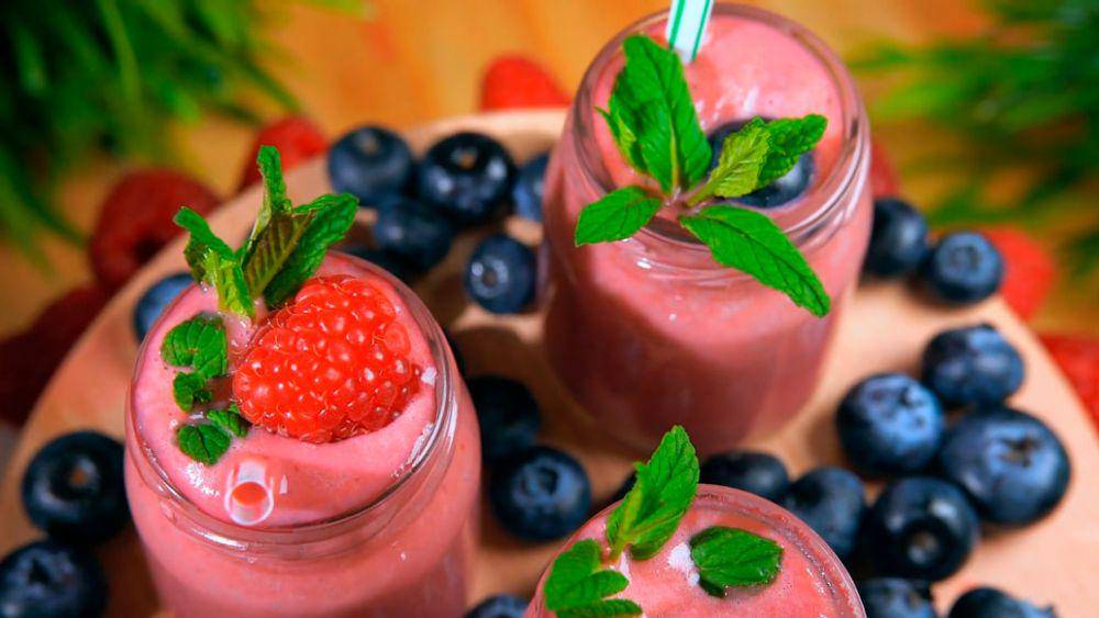 ilustrasi minuman manis (unsplash.com/jugoslocos)