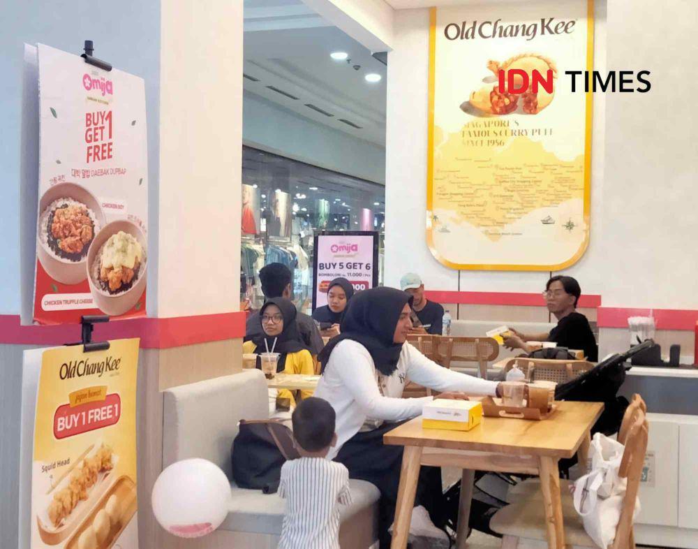 Poster promo old chang kee dan omija. (IDN Times/Wachidah Nur)