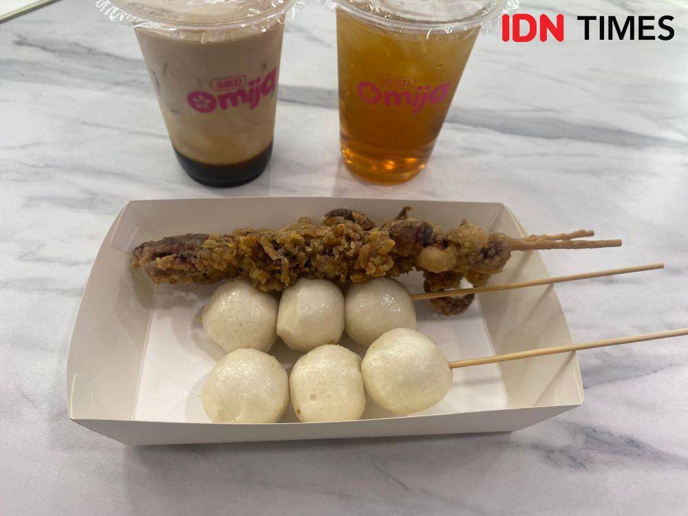 Potret menu di Old Chang Kee (IDN Times/Fina Wahibatun Nisa)