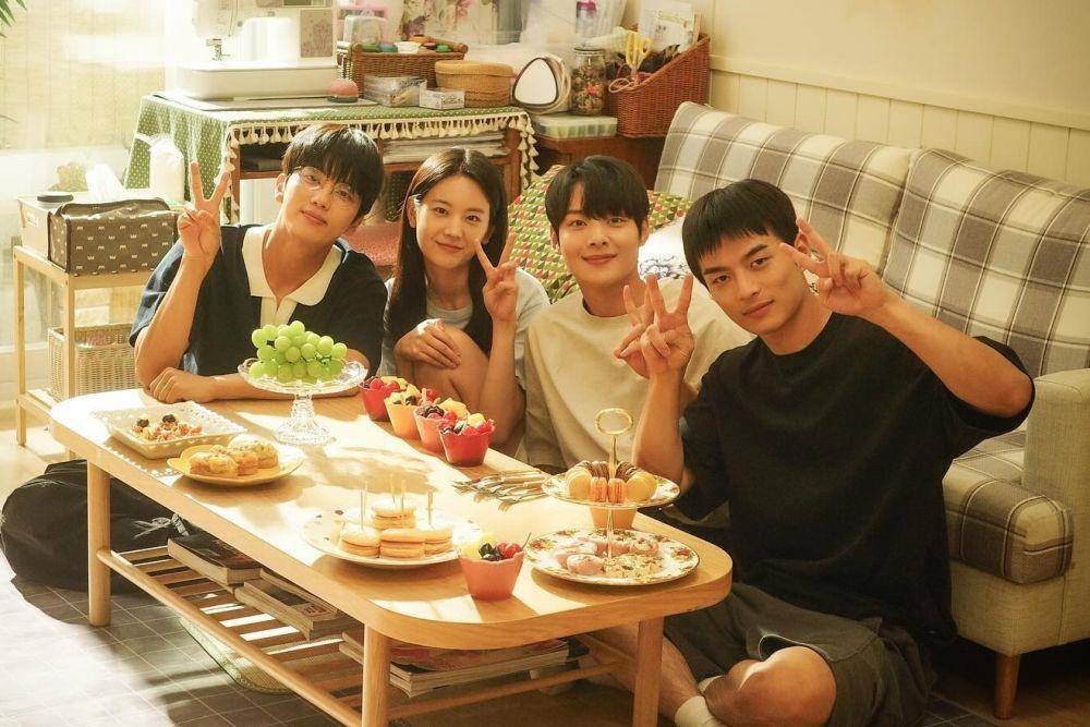Still cut drama Korea Our Beautiful Summer (Instagram.com/gyurious_j)