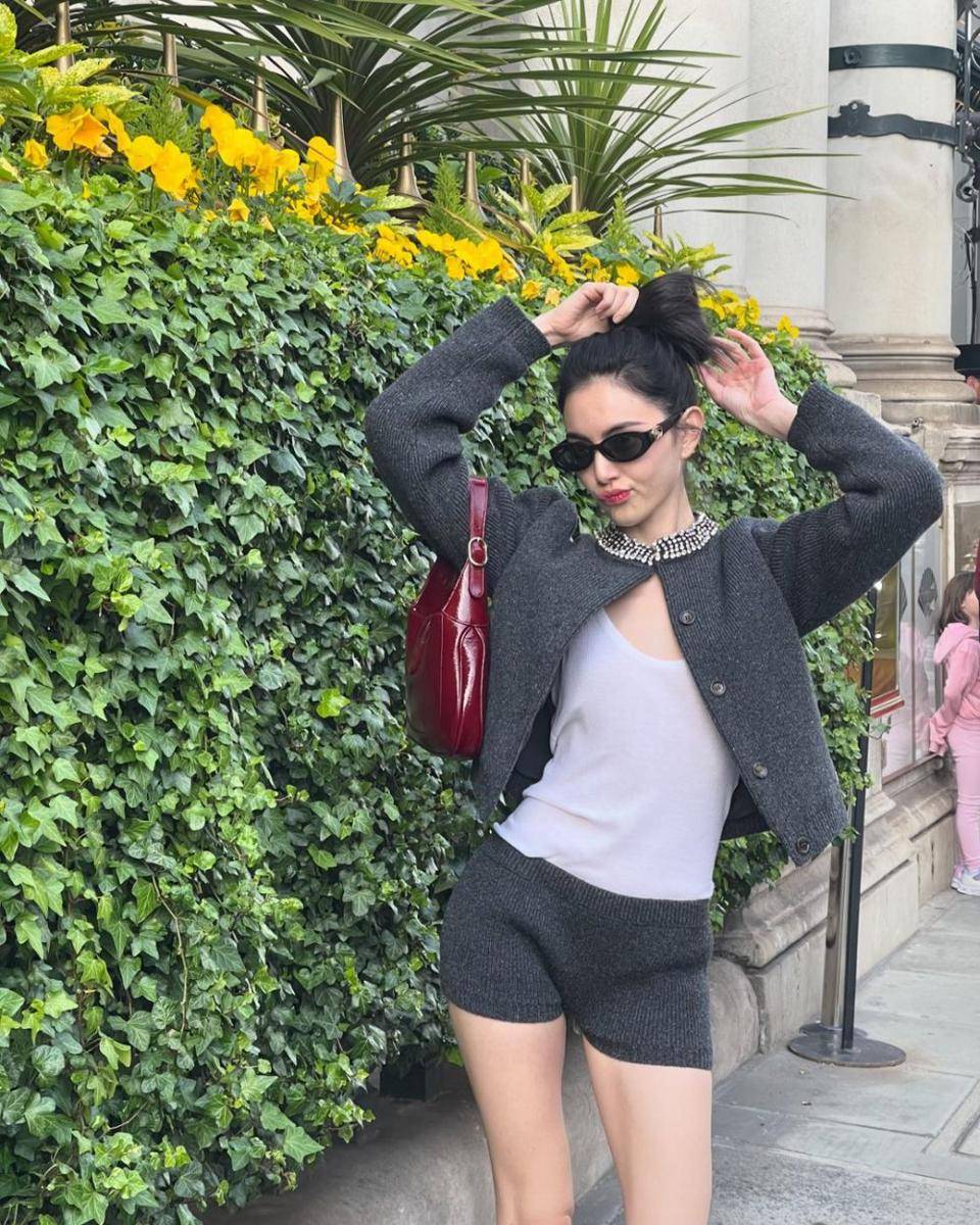ide layering style ala Davika Hoorne (instagram.com/davikah)