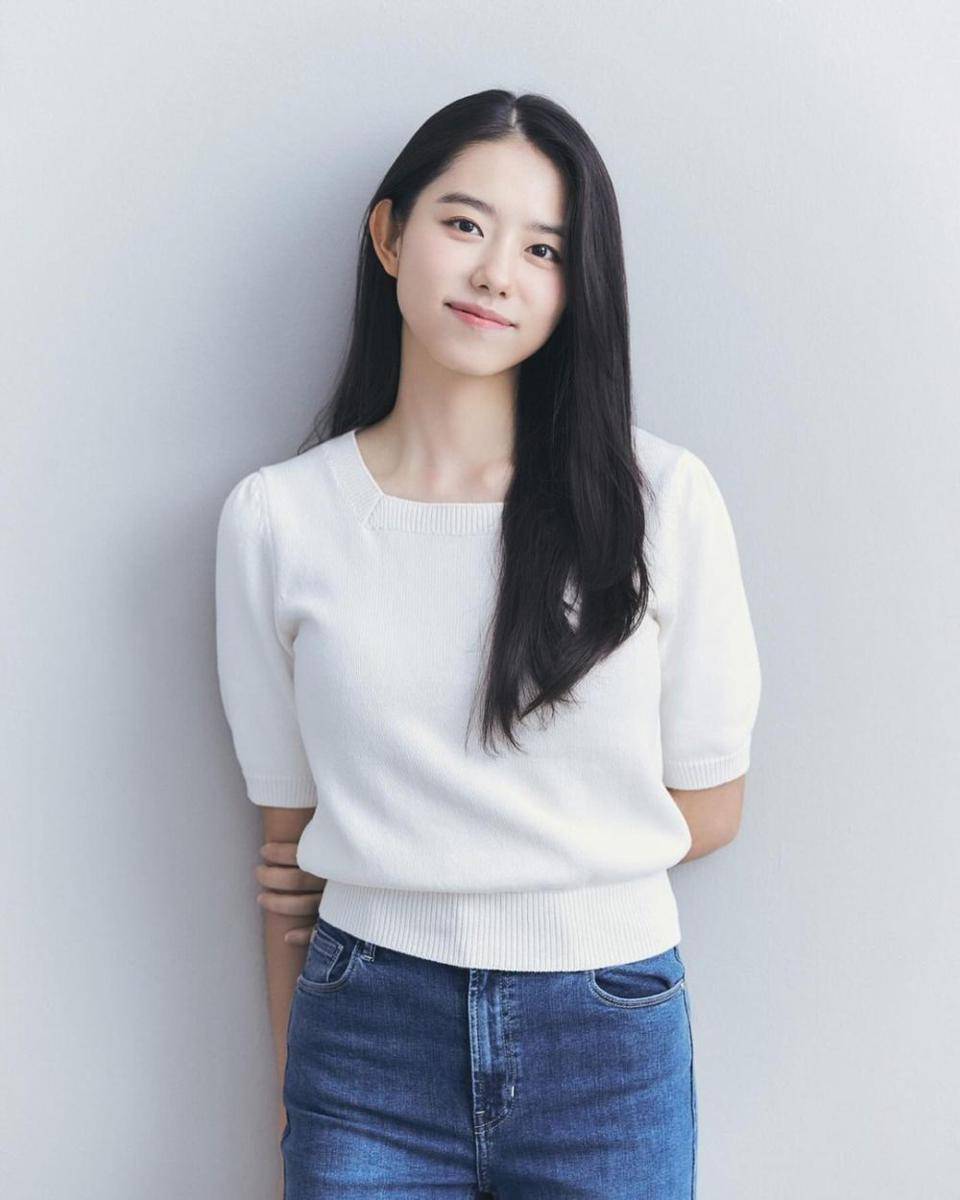 Kim So Hye (instagram.com/s_sohye)