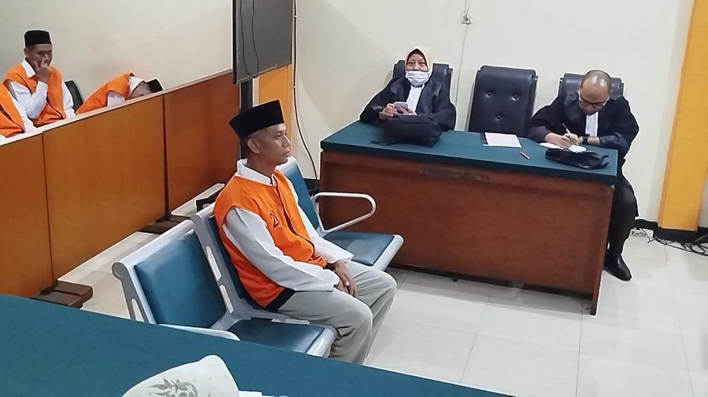 Sidang vonis Abdul Rahman, sang dukun pijat mutilasi Malang. (IDN Times/Rizal Adhi Pratama)