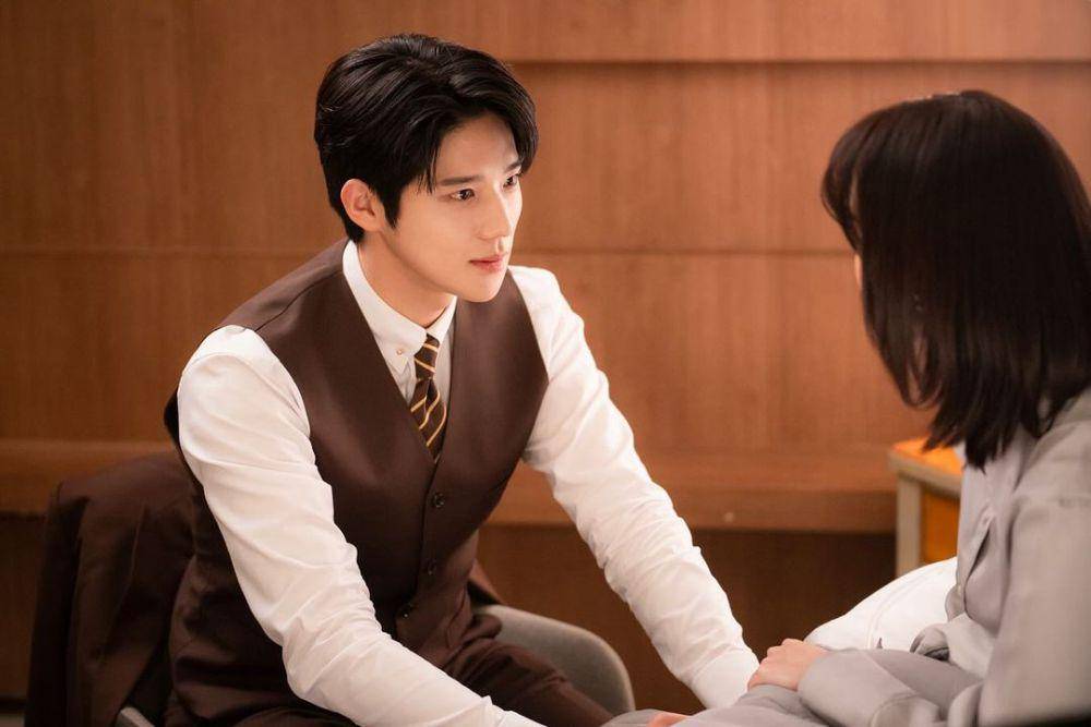 Still cut drama Cinderella at 2 AM (instagram.com/_sangmxn_)