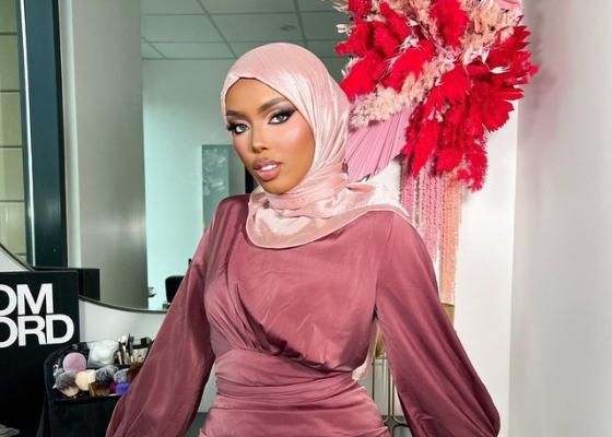 Wakil Somalia Jadi Finalis Berhijab Pertama di Ajang Miss Universe