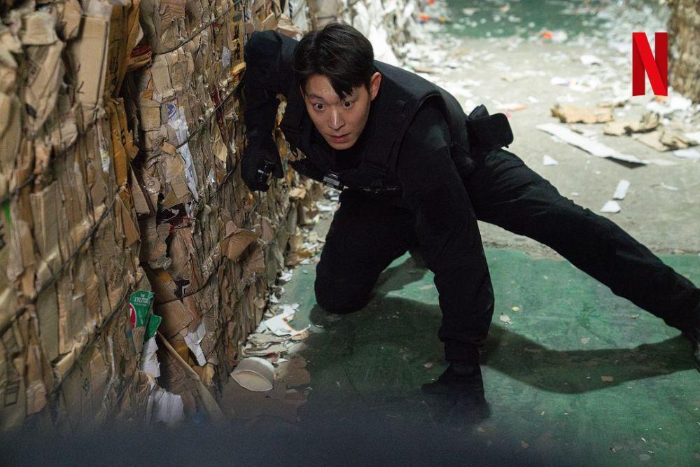 cuplikan film Korea Officer Black Belt (instagram.com/netflixkr)