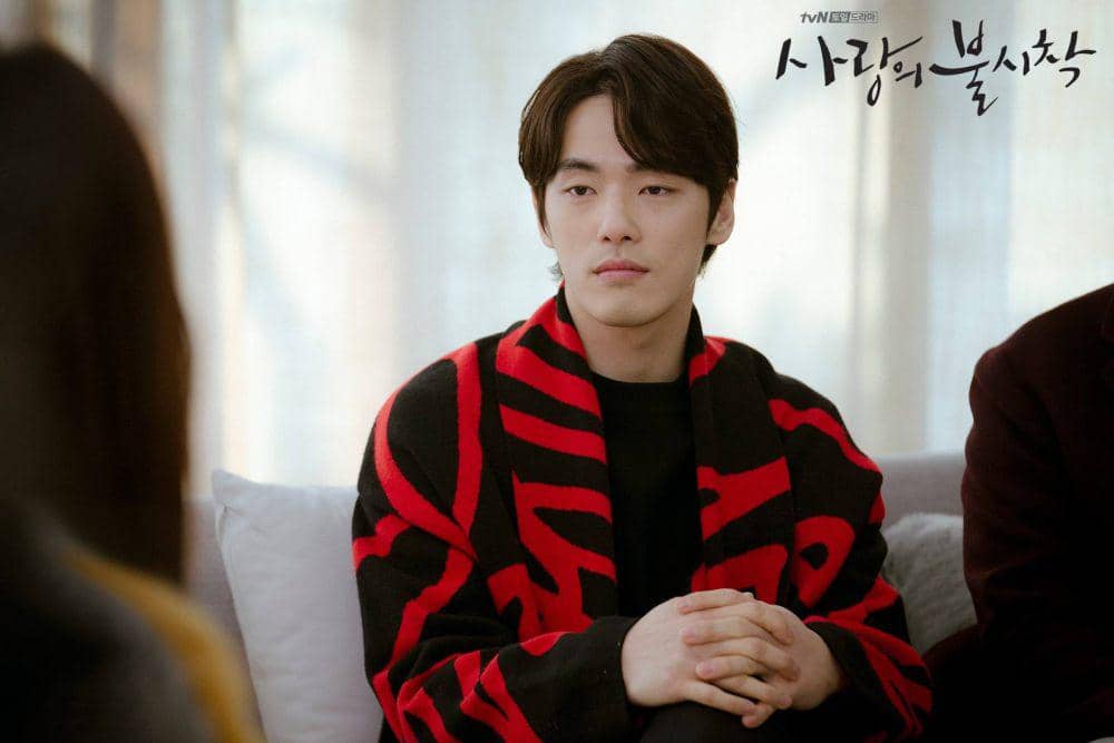 Still cut Kim Jung Hyun di drama Crash Landing on You