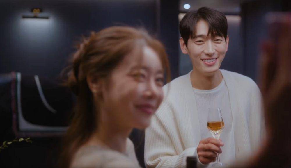 Park So Jin dan Yoon Park di Cinderella at 2 AM (dok. Coupang Play/Cinderella at 2 AM)