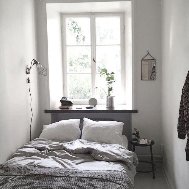 ide dekorasi kamar tidur single bed dengan barang antik (chasingdaisiesblog.com)