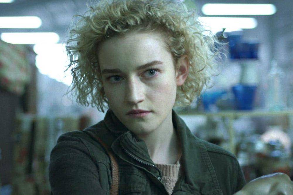 Julia Garner dalam serial Ozark. (dok. Netflix/Ozark)