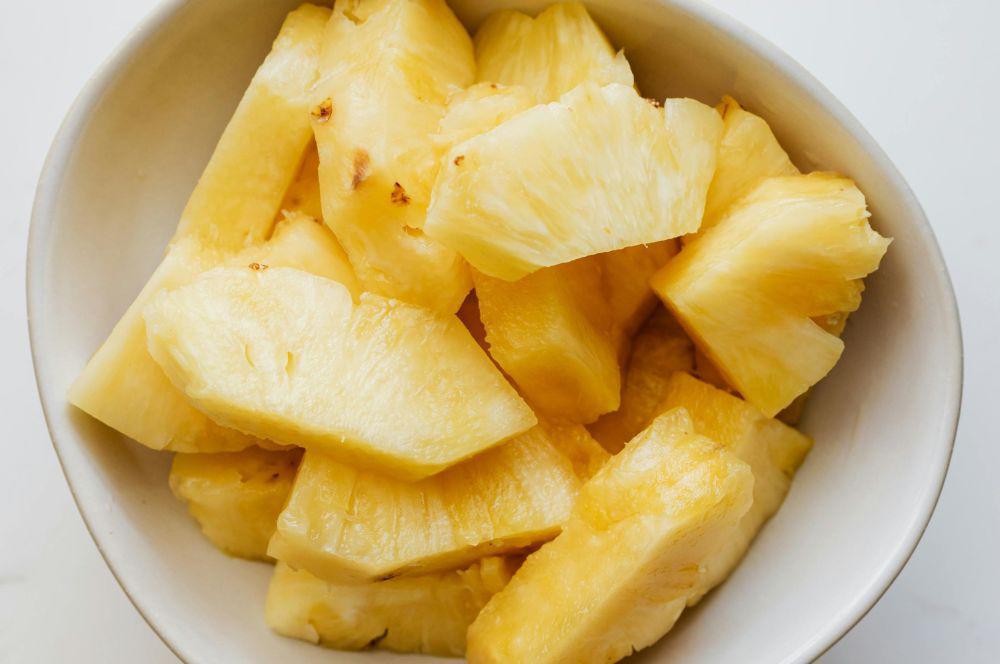 Kapan Kamu Sebaiknya Tidak Makan Nanas?