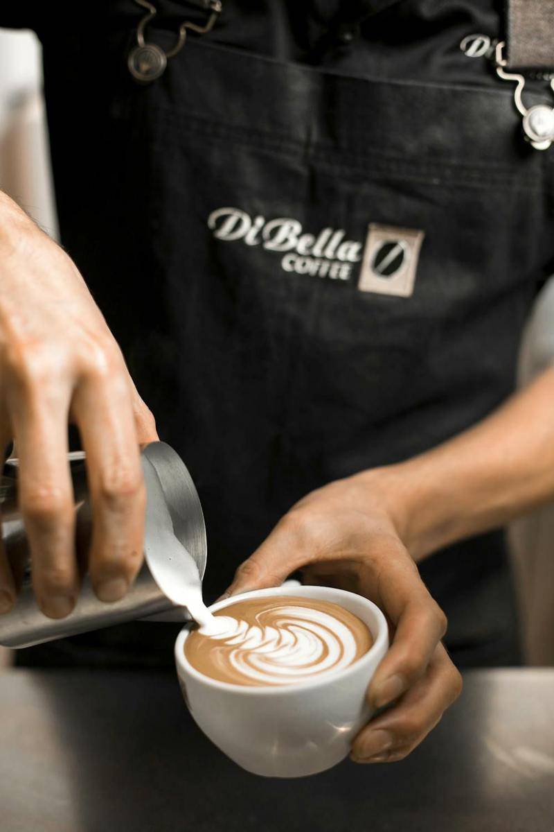 ilustrasi Barista (pexels.com/dibellacoffee)