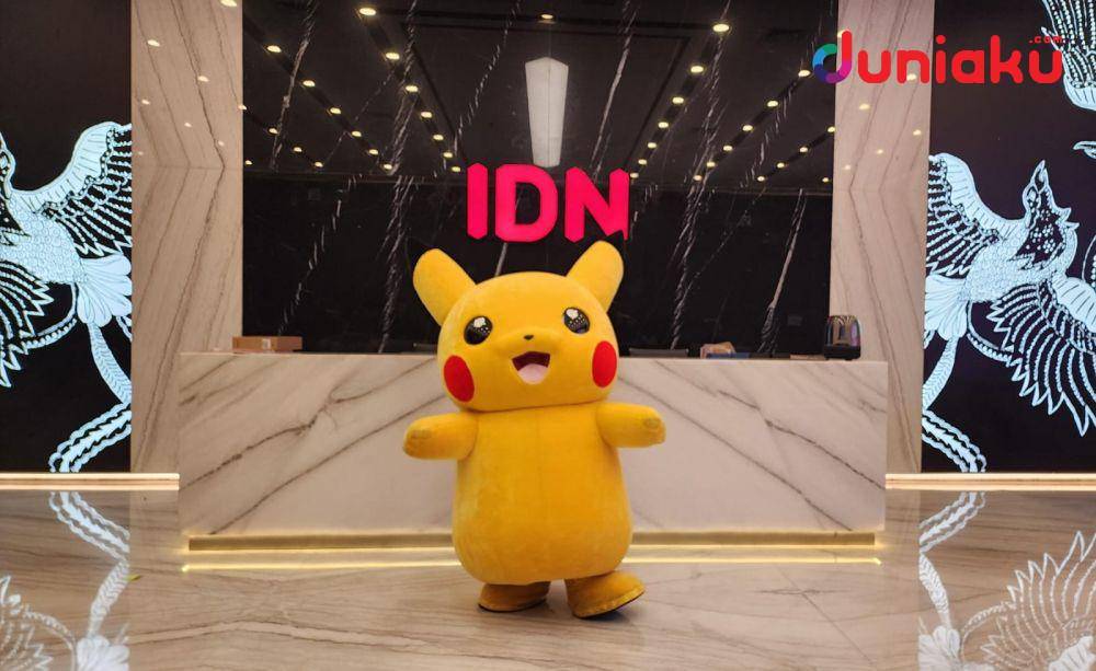 8 Potret Pikachu yang Main ke Kantor Duniaku.com! Heboh Banget!