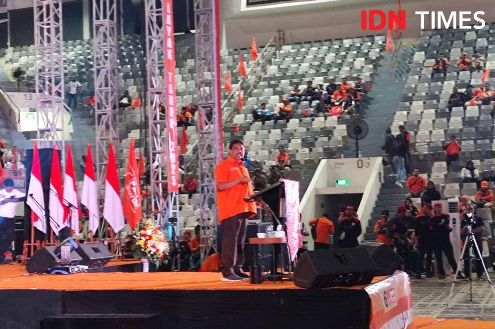 Peringatan 3 tahun berdirinya Partai Buruh di Istora Senayan, Jakarta Pusat (18/9/2024). (IDN Times/Yosafat Diva Bayu Wisesa)